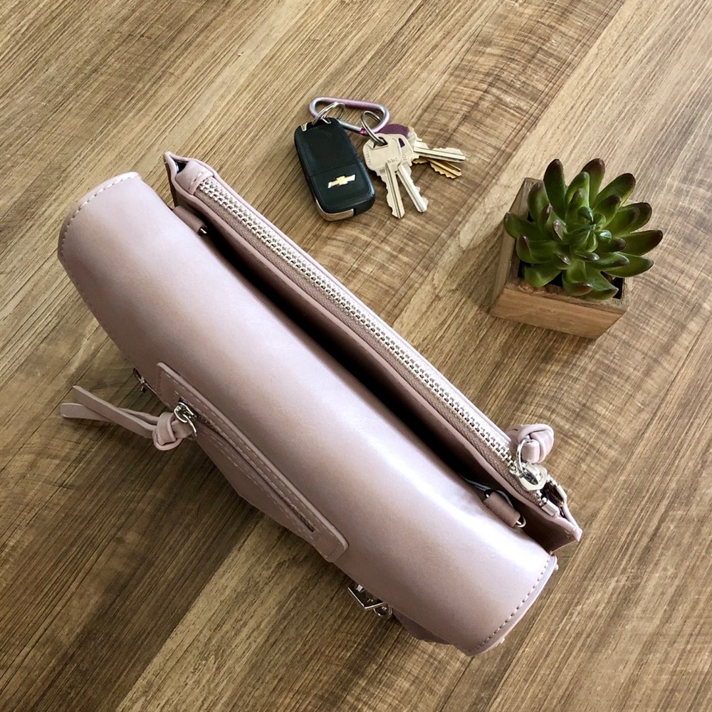 HP💥Vegan Blush Porter Crossbody Handbag - Picture 5 of 6